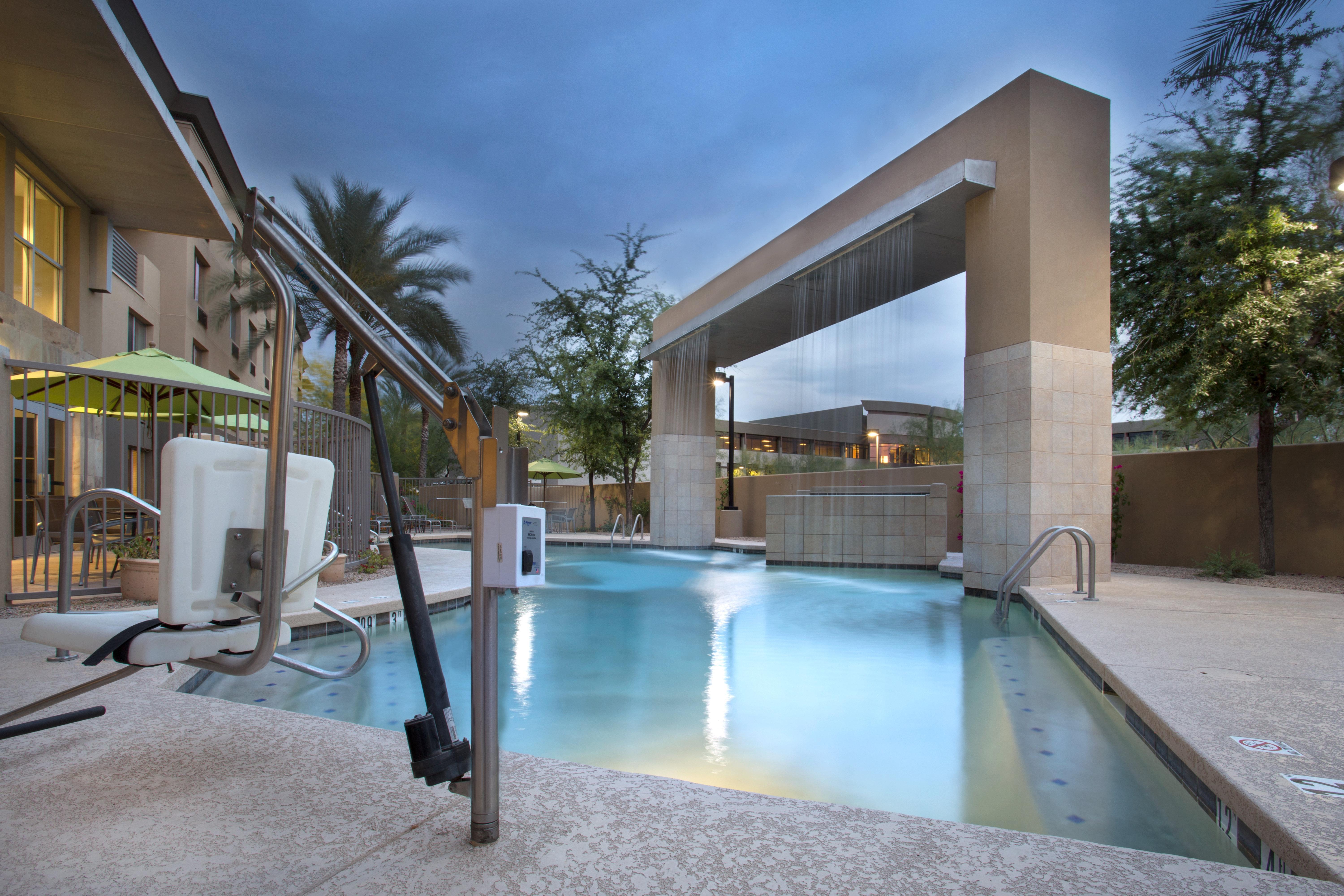 Holiday Inn Scottsdale North- Airpark By Ihg Exterior photo